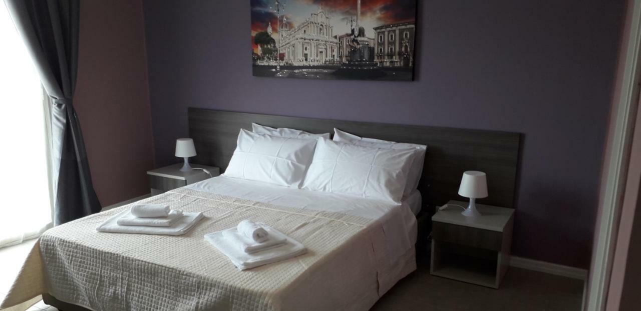 Borgo Palombaio 2 Bed & Breakfast Catania Exterior photo